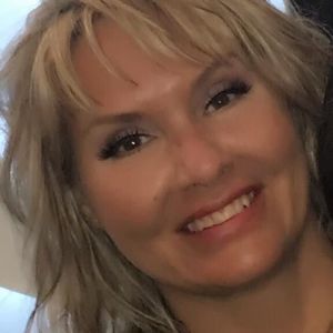 Meet your Posher, Jennett